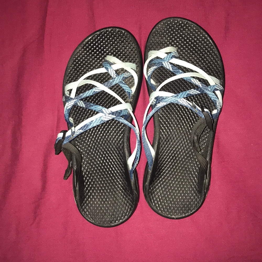 Chacos Size 6